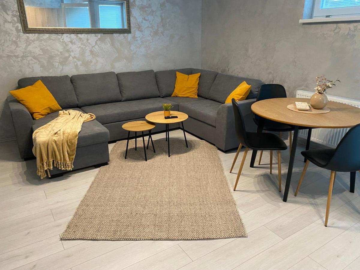 Maja Apartman Дунайска-Стреда Экстерьер фото